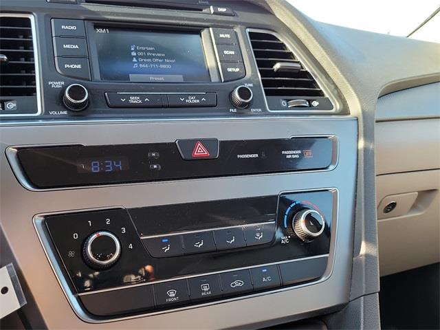 2015 Hyundai Sonata SE, available for sale in Stratford, Connecticut | Wiz Leasing Inc. Stratford, Connecticut 2015 Hyundai Sonata SE, available for sale in Stratford, Connecticut | Wiz Leasing Inc. Stratford, Connecticut