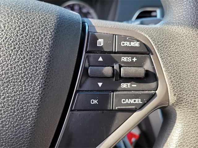 2015 Hyundai Sonata SE, available for sale in Stratford, Connecticut | Wiz Leasing Inc. Stratford, Connecticut 2015 Hyundai Sonata SE, available for sale in Stratford, Connecticut | Wiz Leasing Inc. Stratford, Connecticut