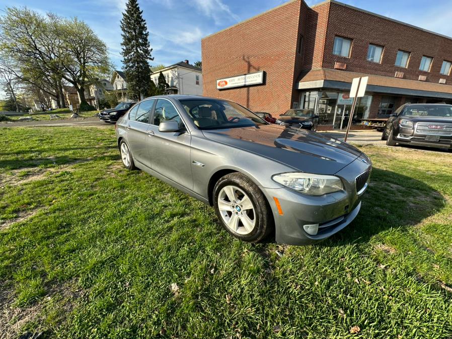 2013 BMW 5 Series 4dr Sdn 528i RWD, available for sale in Danbury, Connecticut | Safe Used Auto Sales LLC. Danbury, Connecticut