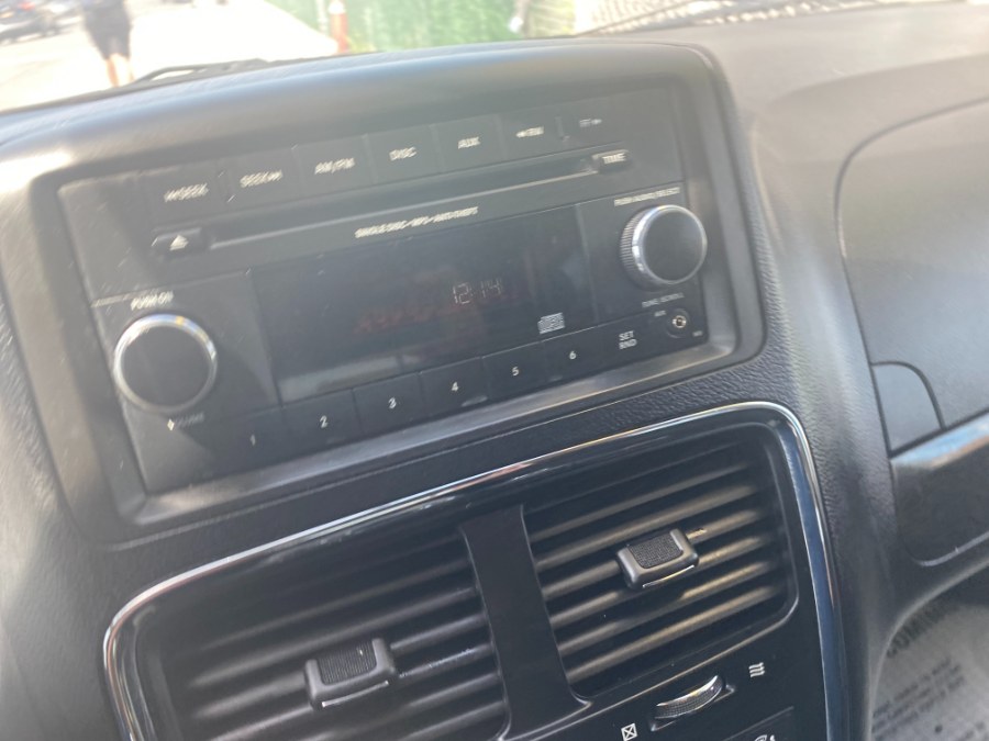 2012 Dodge Grand Caravan 4dr Wgn SE, available for sale in Middle Village, New York | Middle Village Motors . Middle Village, New York 2012 Dodge Grand Caravan 4dr Wgn SE, available for sale in Middle Village, New York | Middle Village Motors . Middle Village, New York