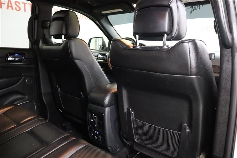 2019 Jeep Grand Cherokee OVERLAND, available for sale in Paterson, New Jersey | Fast Track Motors. Paterson, New Jersey 2019 Jeep Grand Cherokee OVERLAND, available for sale in Paterson, New Jersey | Fast Track Motors. Paterson, New Jersey