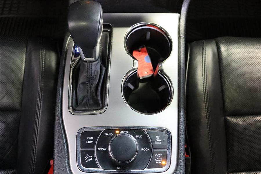 2019 Jeep Grand Cherokee OVERLAND, available for sale in Paterson, New Jersey | Fast Track Motors. Paterson, New Jersey 2019 Jeep Grand Cherokee OVERLAND, available for sale in Paterson, New Jersey | Fast Track Motors. Paterson, New Jersey