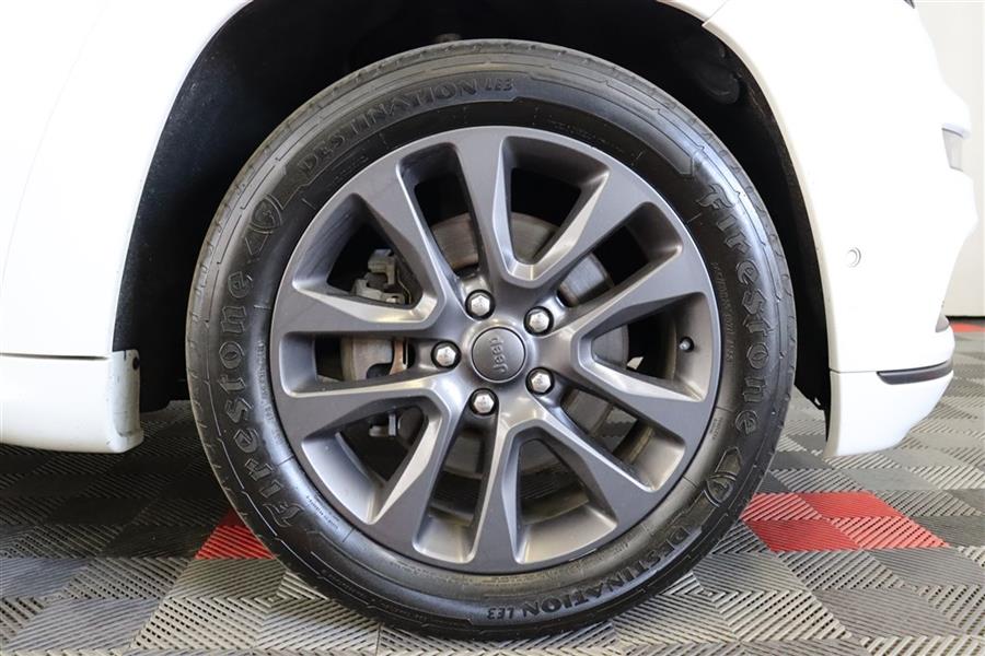 2019 Jeep Grand Cherokee OVERLAND, available for sale in Paterson, New Jersey | Fast Track Motors. Paterson, New Jersey 2019 Jeep Grand Cherokee OVERLAND, available for sale in Paterson, New Jersey | Fast Track Motors. Paterson, New Jersey