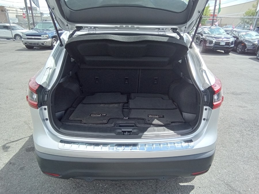 2021 Nissan Rogue Sport AWD SV, available for sale in Irvington, New Jersey | NJ Used Cars Center. Irvington, New Jersey 2021 Nissan Rogue Sport AWD SV, available for sale in Irvington, New Jersey | NJ Used Cars Center. Irvington, New Jersey