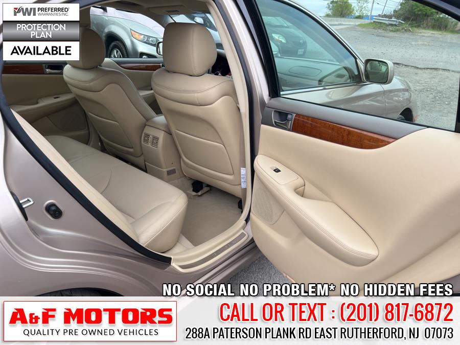 2005 Lexus ES 330 4dr Sdn, available for sale in East Rutherford, New Jersey | A&F Motors LLC. East Rutherford, New Jersey 2005 Lexus ES 330 4dr Sdn, available for sale in East Rutherford, New Jersey | A&F Motors LLC. East Rutherford, New Jersey