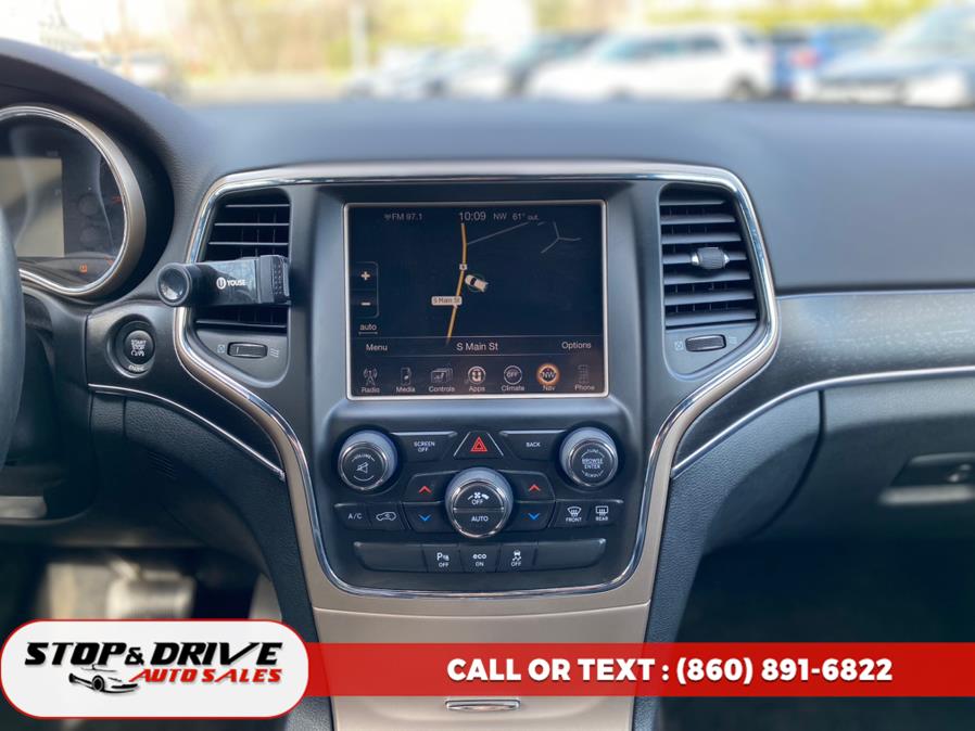 2015 Jeep Grand Cherokee 4WD 4dr Limited, available for sale in East Windsor, Connecticut | Stop & Drive Auto Sales. East Windsor, Connecticut 2015 Jeep Grand Cherokee 4WD 4dr Limited, available for sale in East Windsor, Connecticut | Stop & Drive Auto Sales. East Windsor, Connecticut