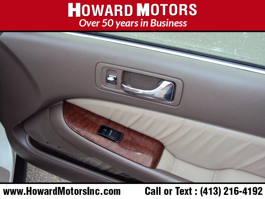 1998 Acura RL 4dr Sdn Base, available for sale in Springfield, Massachusetts | Howard Motors. Springfield, Massachusetts 1998 Acura RL 4dr Sdn Base, available for sale in Springfield, Massachusetts | Howard Motors. Springfield, Massachusetts