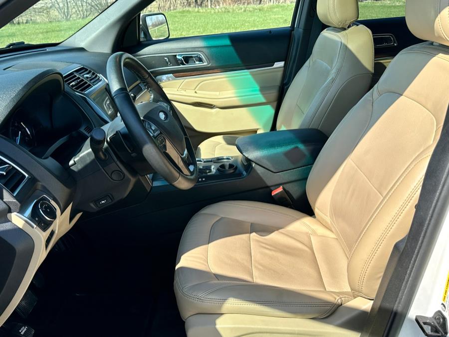 2017 Ford Explorer Limited FWD, available for sale in Darien, Wisconsin | Geneva Motor Cars. Darien, Wisconsin 2017 Ford Explorer Limited FWD, available for sale in Darien, Wisconsin | Geneva Motor Cars. Darien, Wisconsin