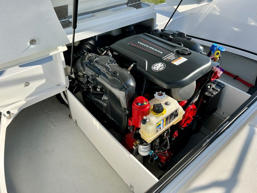 2018 Cobalt CS23 BOAT, available for sale in Darien, Wisconsin | Geneva Motor Cars. Darien, Wisconsin 2018 Cobalt CS23 BOAT, available for sale in Darien, Wisconsin | Geneva Motor Cars. Darien, Wisconsin