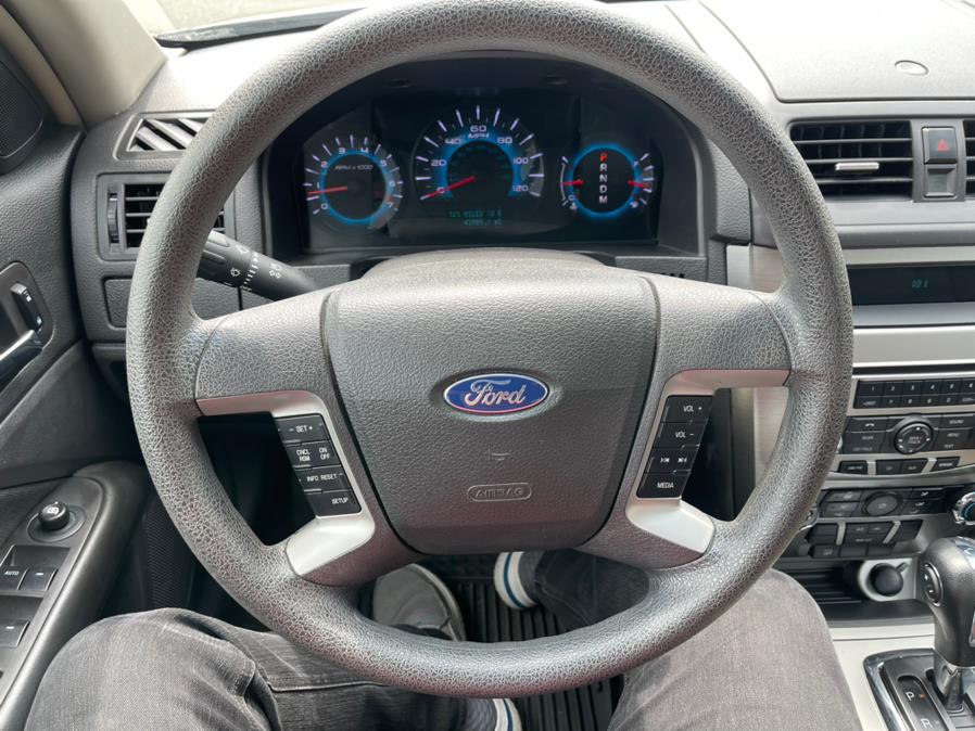 2012 Ford Fusion 4dr Sdn SE FWD, available for sale in Copiague, New York | Great Deal Motors. Copiague, New York 2012 Ford Fusion 4dr Sdn SE FWD, available for sale in Copiague, New York | Great Deal Motors. Copiague, New York