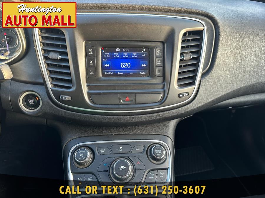 2015 Chrysler 200 4dr Sdn Limited FWD, available for sale in Huntington Station, New York | Huntington Auto Mall. Huntington Station, New York 2015 Chrysler 200 4dr Sdn Limited FWD, available for sale in Huntington Station, New York | Huntington Auto Mall. Huntington Station, New York