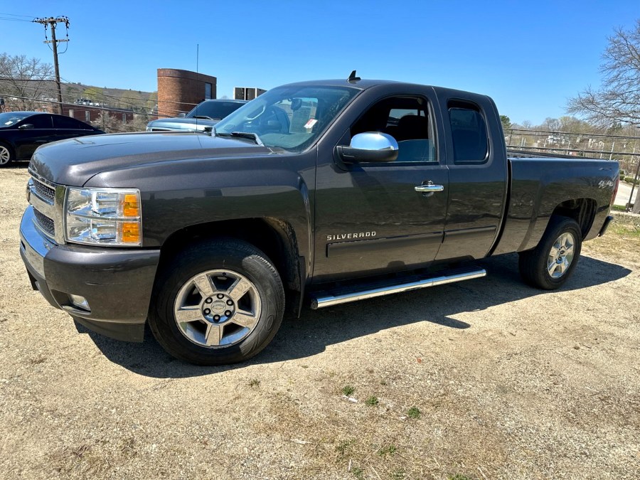 2011 Chevrolet Silverado 1500 4WD Ext Cab 143.5" LT, available for sale in Manchester, New Hampshire | Second Street Auto Sales Inc. Manchester, New Hampshire 2011 Chevrolet Silverado 1500 4WD Ext Cab 143.5" LT, available for sale in Manchester, New Hampshire | Second Street Auto Sales Inc. Manchester, New Hampshire