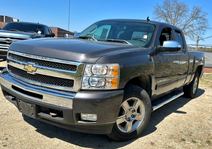 2011 Chevrolet Silverado 1500 4WD Ext Cab 143.5" LT, available for sale in Manchester, New Hampshire | Second Street Auto Sales Inc. Manchester, New Hampshire 2011 Chevrolet Silverado 1500 4WD Ext Cab 143.5" LT, available for sale in Manchester, New Hampshire | Second Street Auto Sales Inc. Manchester, New Hampshire