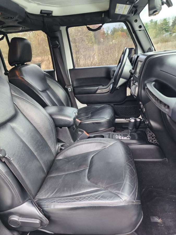 2013 Jeep Wrangler Unlimited 4WD 4dr Sahara, available for sale in Springfield, Massachusetts | Fast Lane Auto Sales & Service, Inc. . Springfield, Massachusetts 2013 Jeep Wrangler Unlimited 4WD 4dr Sahara, available for sale in Springfield, Massachusetts | Fast Lane Auto Sales & Service, Inc. . Springfield, Massachusetts