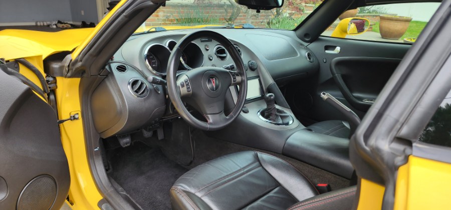 2009 Pontiac Solstice 2dr Cpe GXP, available for sale in Baldwin, New York | Carmoney Auto Sales. Baldwin, New York 2009 Pontiac Solstice 2dr Cpe GXP, available for sale in Baldwin, New York | Carmoney Auto Sales. Baldwin, New York