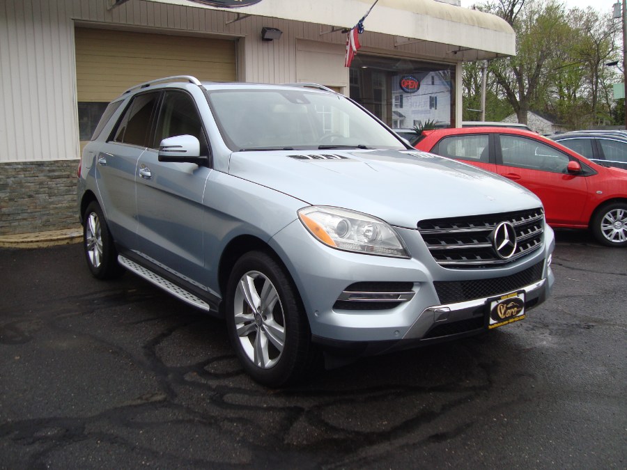 2014 Mercedes-Benz M-Class 4MATIC 4dr ML350, available for sale in Manchester, Connecticut | Yara Motors. Manchester, Connecticut