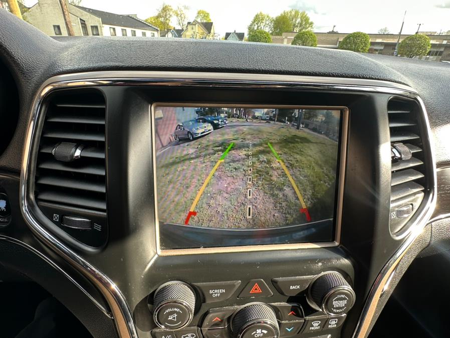2014 Jeep Grand Cherokee 4WD 4dr Limited, available for sale in Danbury, Connecticut | Safe Used Auto Sales LLC. Danbury, Connecticut 2014 Jeep Grand Cherokee 4WD 4dr Limited, available for sale in Danbury, Connecticut | Safe Used Auto Sales LLC. Danbury, Connecticut