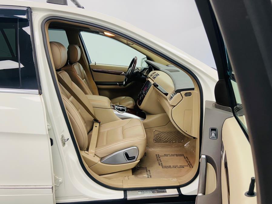2012 Mercedes-Benz R-Class 4MATIC 4dr R350 BlueTEC, available for sale in Linden, New Jersey | East Coast Auto Group. Linden, New Jersey 2012 Mercedes-Benz R-Class 4MATIC 4dr R350 BlueTEC, available for sale in Linden, New Jersey | East Coast Auto Group. Linden, New Jersey