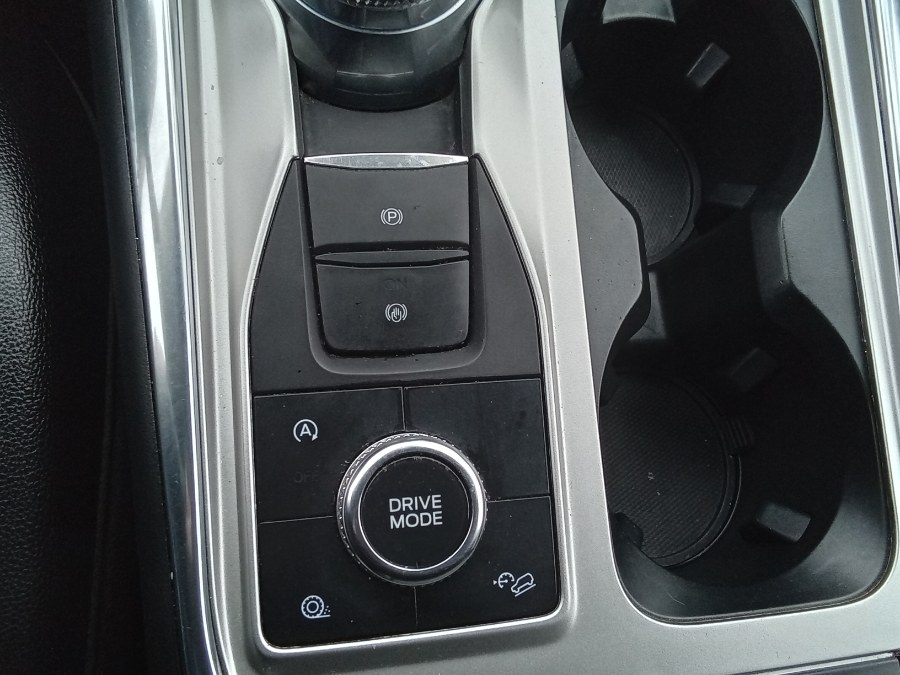 2020 Ford Explorer XLT 4WD, available for sale in Irvington, New Jersey | NJ Used Cars Center. Irvington, New Jersey 2020 Ford Explorer XLT 4WD, available for sale in Irvington, New Jersey | NJ Used Cars Center. Irvington, New Jersey