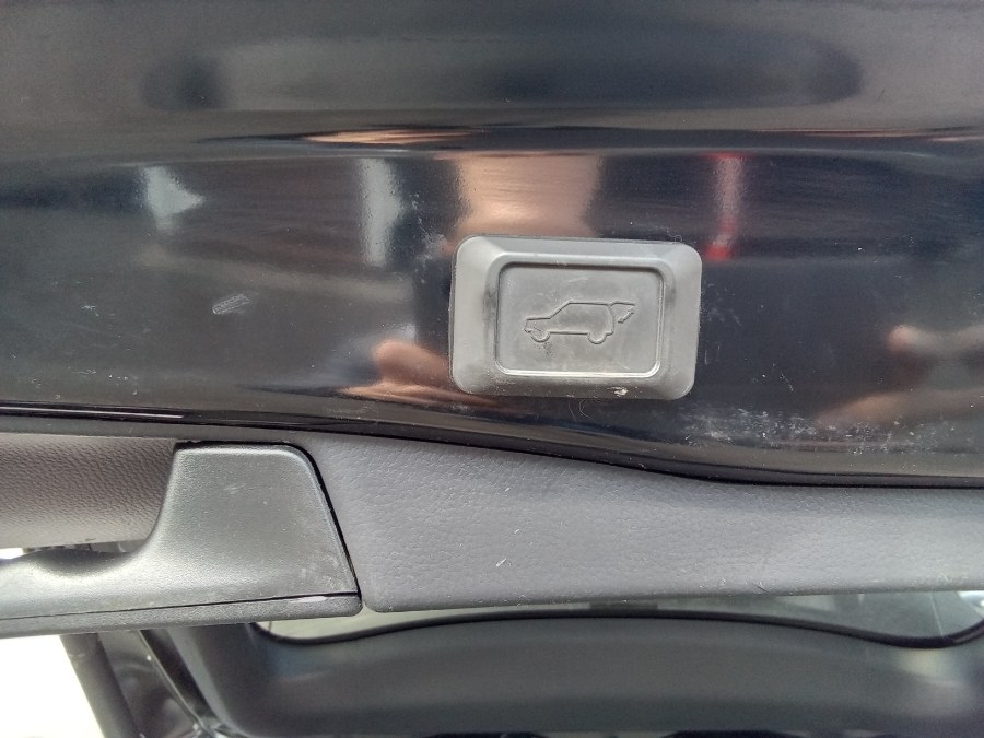 2020 Toyota RAV4 XLE Premium FWD (Natl), available for sale in Irvington, New Jersey | NJ Used Cars Center. Irvington, New Jersey 2020 Toyota RAV4 XLE Premium FWD (Natl), available for sale in Irvington, New Jersey | NJ Used Cars Center. Irvington, New Jersey