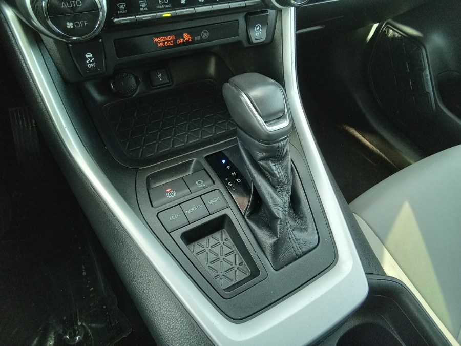2020 Toyota RAV4 XLE Premium FWD (Natl), available for sale in Irvington, New Jersey | NJ Used Cars Center. Irvington, New Jersey 2020 Toyota RAV4 XLE Premium FWD (Natl), available for sale in Irvington, New Jersey | NJ Used Cars Center. Irvington, New Jersey