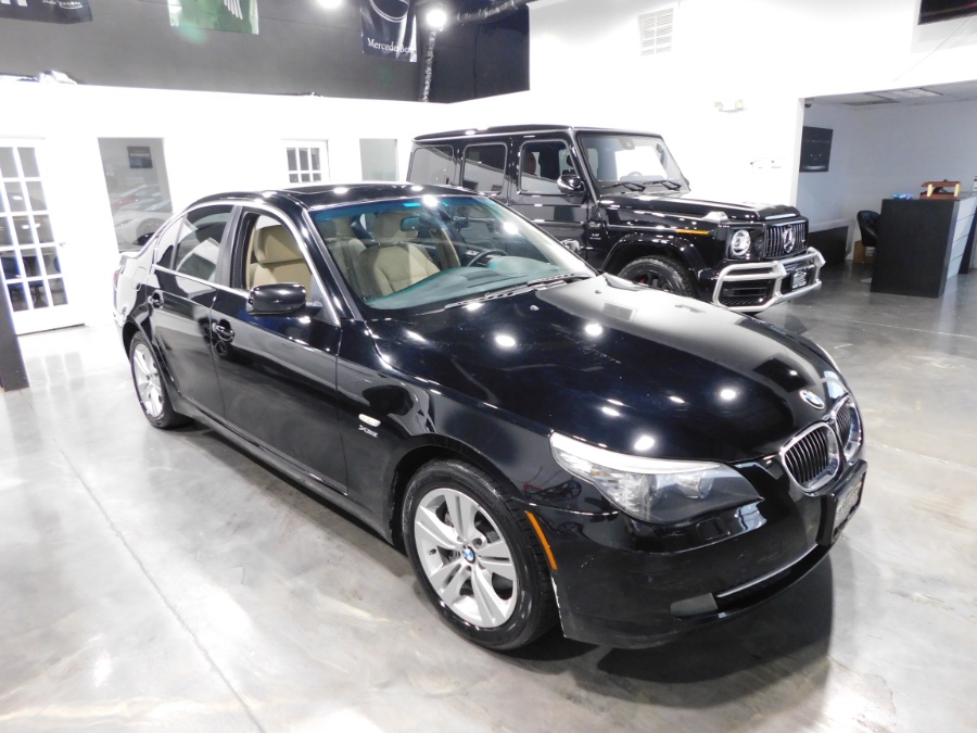 2009 BMW 5 Series 4dr Sdn 528i xDrive AWD, available for sale in Lodi, New Jersey | Auto Gallery. Lodi, New Jersey 2009 BMW 5 Series 4dr Sdn 528i xDrive AWD, available for sale in Lodi, New Jersey | Auto Gallery. Lodi, New Jersey