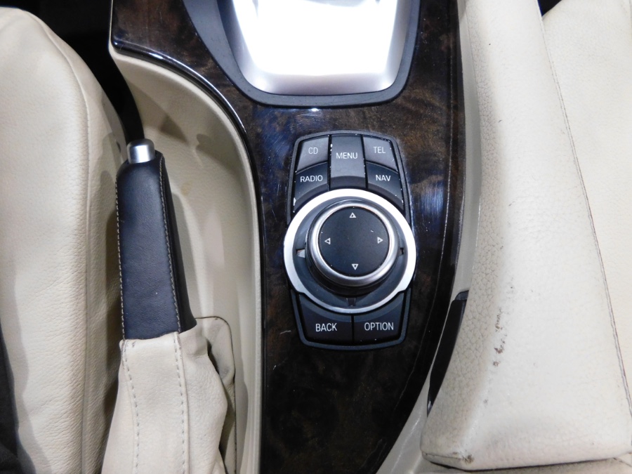 2009 BMW 5 Series 4dr Sdn 528i xDrive AWD, available for sale in Lodi, New Jersey | Auto Gallery. Lodi, New Jersey 2009 BMW 5 Series 4dr Sdn 528i xDrive AWD, available for sale in Lodi, New Jersey | Auto Gallery. Lodi, New Jersey