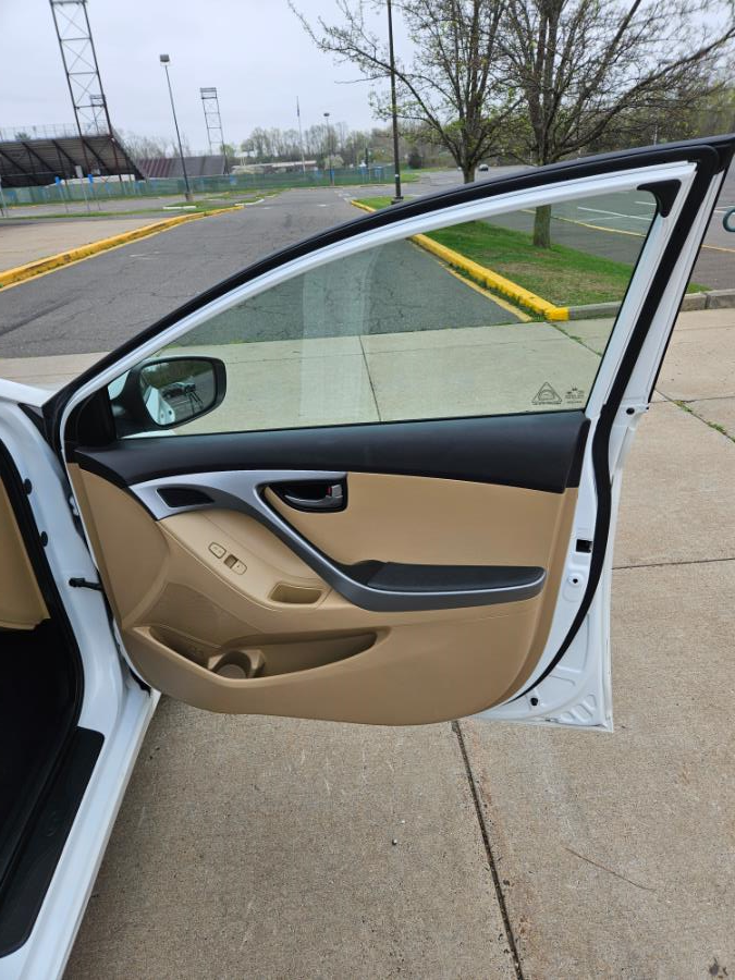 2013 Hyundai Elantra 4dr Sdn Auto GLS, available for sale in New Britain, Connecticut | Supreme Automotive. New Britain, Connecticut 2013 Hyundai Elantra 4dr Sdn Auto GLS, available for sale in New Britain, Connecticut | Supreme Automotive. New Britain, Connecticut