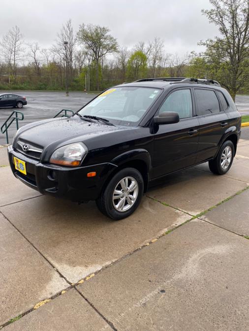 2009 Hyundai Tucson FWD 4dr I4 Auto GLS *Ltd Avail*, available for sale in New Britain, Connecticut | Supreme Automotive. New Britain, Connecticut 2009 Hyundai Tucson FWD 4dr I4 Auto GLS *Ltd Avail*, available for sale in New Britain, Connecticut | Supreme Automotive. New Britain, Connecticut