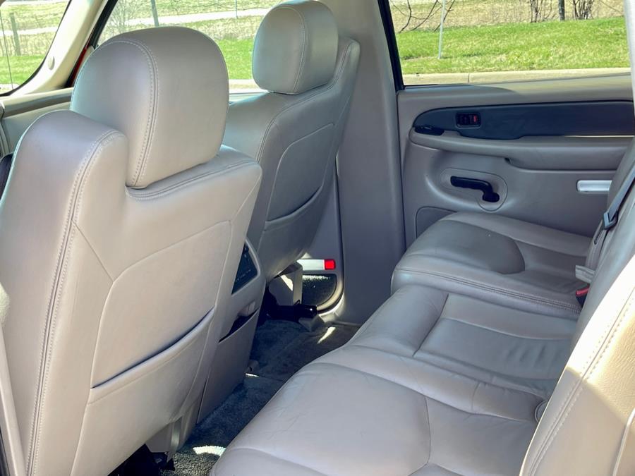 2003 Chevrolet Avalanche 1500 5dr Crew Cab 130" WB 4WD, available for sale in Darien, Wisconsin | Geneva Motor Cars. Darien, Wisconsin 2003 Chevrolet Avalanche 1500 5dr Crew Cab 130" WB 4WD, available for sale in Darien, Wisconsin | Geneva Motor Cars. Darien, Wisconsin