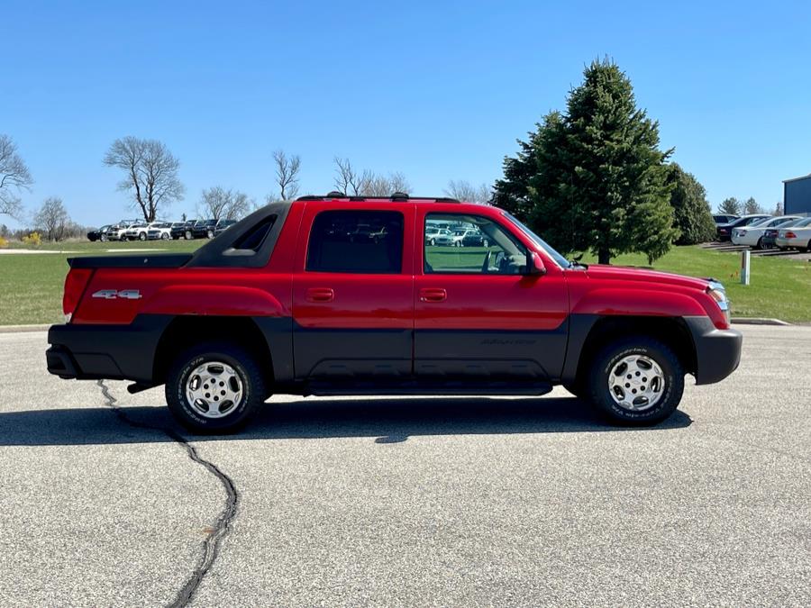 2003 Chevrolet Avalanche 1500 5dr Crew Cab 130" WB 4WD, available for sale in Darien, Wisconsin | Geneva Motor Cars. Darien, Wisconsin 2003 Chevrolet Avalanche 1500 5dr Crew Cab 130" WB 4WD, available for sale in Darien, Wisconsin | Geneva Motor Cars. Darien, Wisconsin