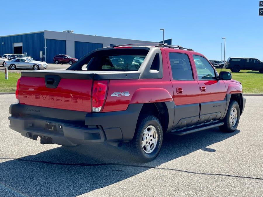 2003 Chevrolet Avalanche 1500 5dr Crew Cab 130" WB 4WD, available for sale in Darien, Wisconsin | Geneva Motor Cars. Darien, Wisconsin 2003 Chevrolet Avalanche 1500 5dr Crew Cab 130" WB 4WD, available for sale in Darien, Wisconsin | Geneva Motor Cars. Darien, Wisconsin
