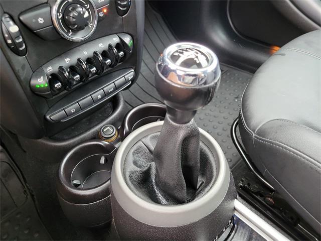 2012 Mini Cooper s Countryman Base, available for sale in Stratford, Connecticut | Wiz Leasing Inc. Stratford, Connecticut 2012 Mini Cooper s Countryman Base, available for sale in Stratford, Connecticut | Wiz Leasing Inc. Stratford, Connecticut