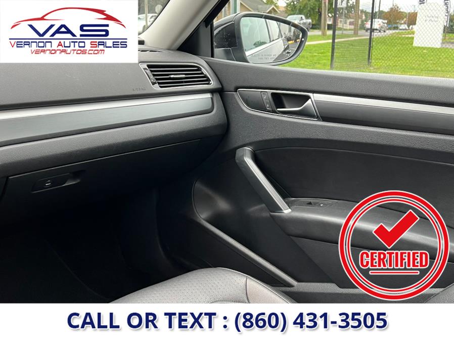 2017 Volkswagen Passat R-Line w/Comfort Pkg Auto, available for sale in Manchester, Connecticut | Vernon Auto Sale & Service. Manchester, Connecticut 2017 Volkswagen Passat R-Line w/Comfort Pkg Auto, available for sale in Manchester, Connecticut | Vernon Auto Sale & Service. Manchester, Connecticut