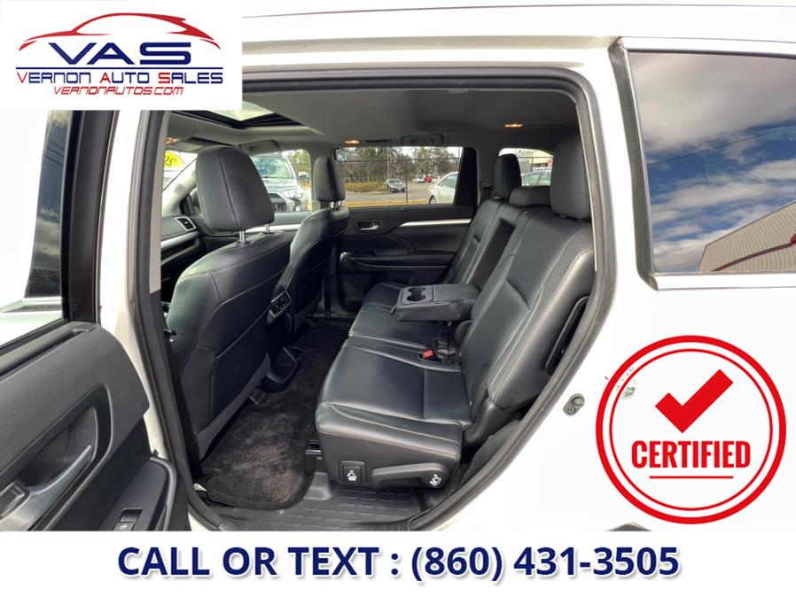 2015 Toyota Highlander AWD 4dr V6 XLE (Natl), available for sale in Manchester, Connecticut | Vernon Auto Sale & Service. Manchester, Connecticut 2015 Toyota Highlander AWD 4dr V6 XLE (Natl), available for sale in Manchester, Connecticut | Vernon Auto Sale & Service. Manchester, Connecticut