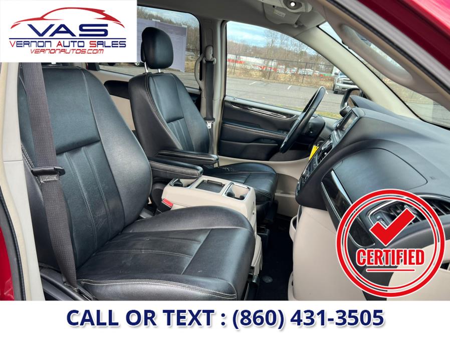 2016 Chrysler Town & Country 4dr Wgn Touring, available for sale in Manchester, Connecticut | Vernon Auto Sale & Service. Manchester, Connecticut 2016 Chrysler Town & Country 4dr Wgn Touring, available for sale in Manchester, Connecticut | Vernon Auto Sale & Service. Manchester, Connecticut
