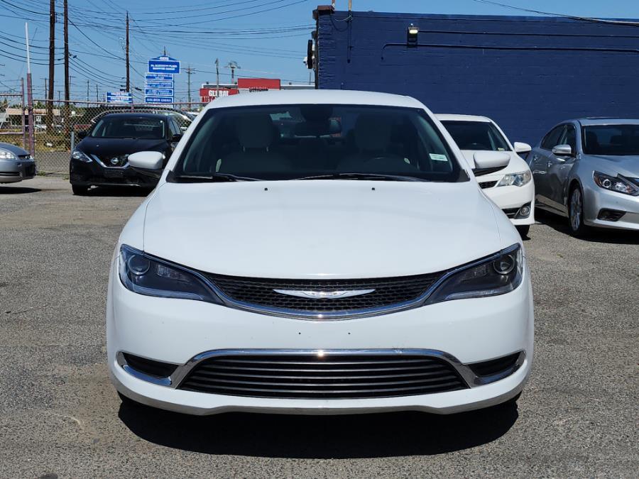 2015 Chrysler 200 4dr Sdn Limited FWD, available for sale in Temple Hills, Maryland | Temple Hills Used Car. Temple Hills, Maryland 2015 Chrysler 200 4dr Sdn Limited FWD, available for sale in Temple Hills, Maryland | Temple Hills Used Car. Temple Hills, Maryland