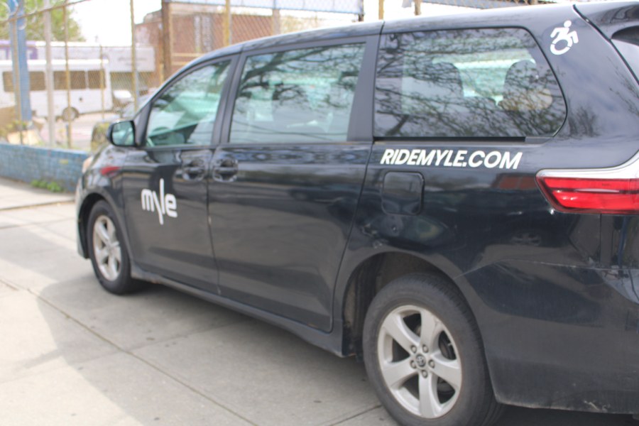 2018 Toyota Sienna L FWD 7-Passenger (Natl), available for sale in BROOKLYN, New York | Deals on Wheels International Auto. BROOKLYN, New York 2018 Toyota Sienna L FWD 7-Passenger (Natl), available for sale in BROOKLYN, New York | Deals on Wheels International Auto. BROOKLYN, New York