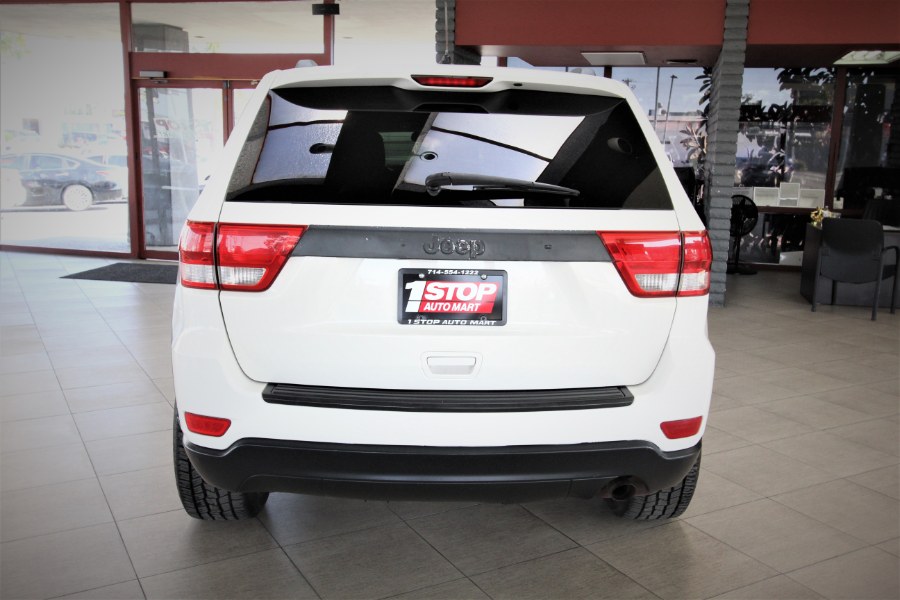 2011 Jeep Grand Cherokee 4WD 4dr Laredo, available for sale in Garden Grove, California | 1 Stop Auto Mart Inc.. Garden Grove, California 2011 Jeep Grand Cherokee 4WD 4dr Laredo, available for sale in Garden Grove, California | 1 Stop Auto Mart Inc.. Garden Grove, California