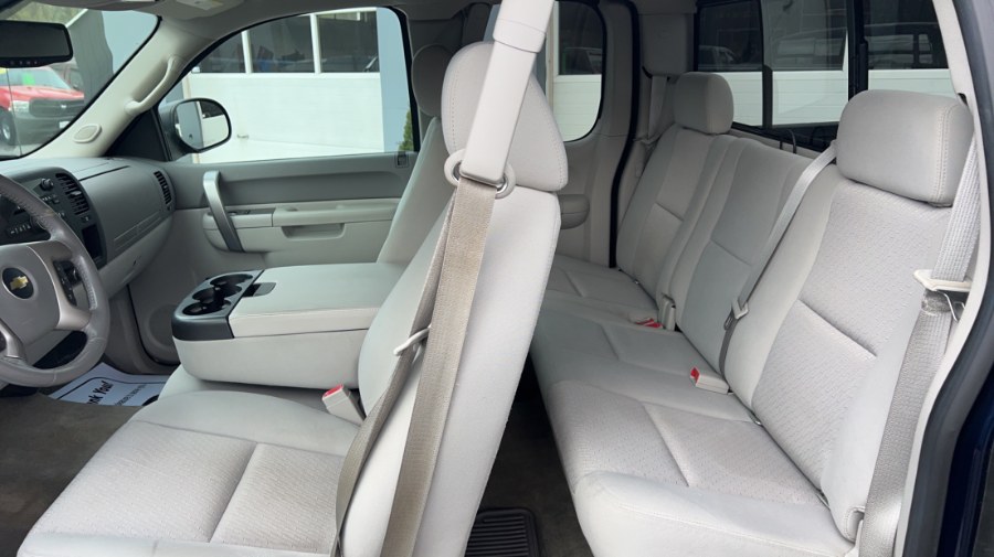 2012 Chevrolet Silverado 1500 4WD Ext Cab 143.5" LT, available for sale in Waterbury, Connecticut | West End Automotive Center. Waterbury, Connecticut 2012 Chevrolet Silverado 1500 4WD Ext Cab 143.5" LT, available for sale in Waterbury, Connecticut | West End Automotive Center. Waterbury, Connecticut
