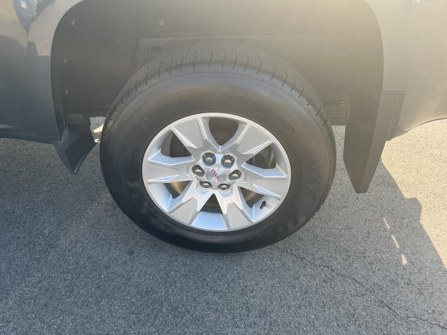 2017 GMC Canyon 4WD Crew Cab 128.3" SLE, available for sale in Old Saybrook, Connecticut | Saybrook Auto Barn. Old Saybrook, Connecticut 2017 GMC Canyon 4WD Crew Cab 128.3" SLE, available for sale in Old Saybrook, Connecticut | Saybrook Auto Barn. Old Saybrook, Connecticut