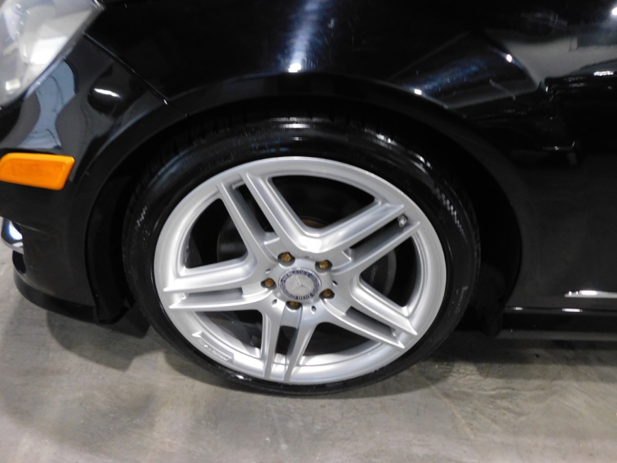 2013 Mercedes-Benz C-Class 4dr Sdn C300 Sport 4MATIC, available for sale in Lodi, New Jersey | Auto Gallery. Lodi, New Jersey 2013 Mercedes-Benz C-Class 4dr Sdn C300 Sport 4MATIC, available for sale in Lodi, New Jersey | Auto Gallery. Lodi, New Jersey