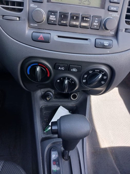 2006 Kia Rio 4dr Sdn LX Auto, available for sale in South Hadley, Massachusetts | Payless Auto Sale. South Hadley, Massachusetts 2006 Kia Rio 4dr Sdn LX Auto, available for sale in South Hadley, Massachusetts | Payless Auto Sale. South Hadley, Massachusetts