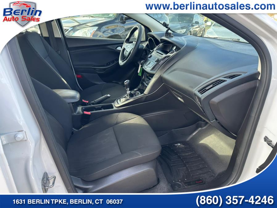 2017 Ford Focus SE Sedan, available for sale in Berlin, Connecticut | Berlin Auto Sales LLC. Berlin, Connecticut 2017 Ford Focus SE Sedan, available for sale in Berlin, Connecticut | Berlin Auto Sales LLC. Berlin, Connecticut