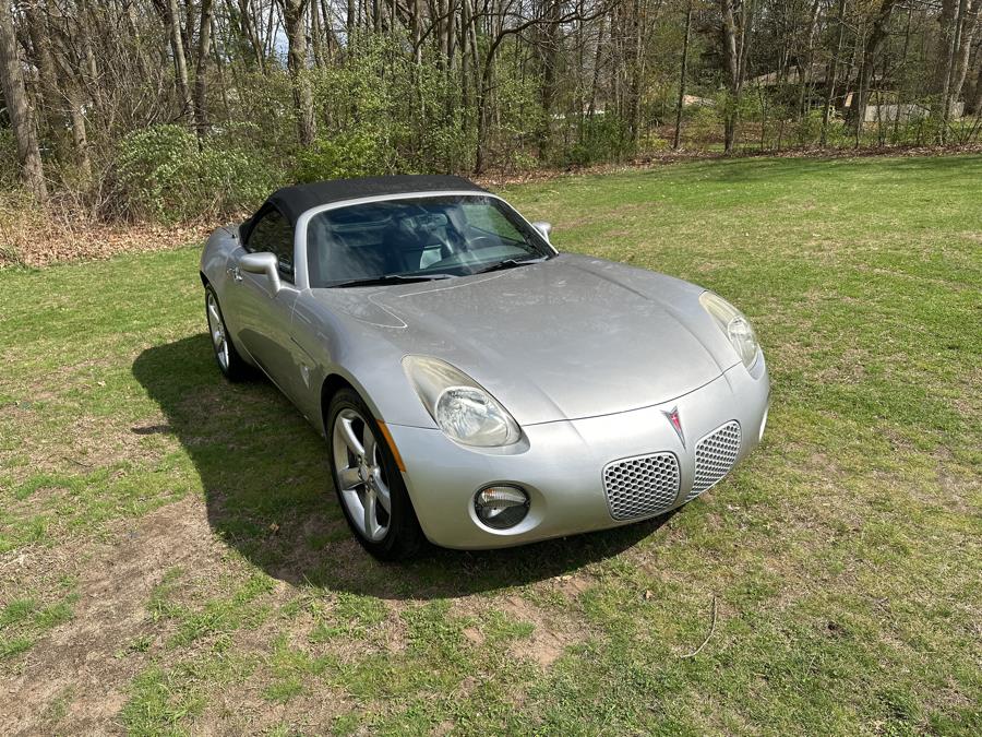 2007 Pontiac Solstice 2dr Convertible, available for sale in Plainville, Connecticut | Choice Group LLC Choice Motor Car. Plainville, Connecticut