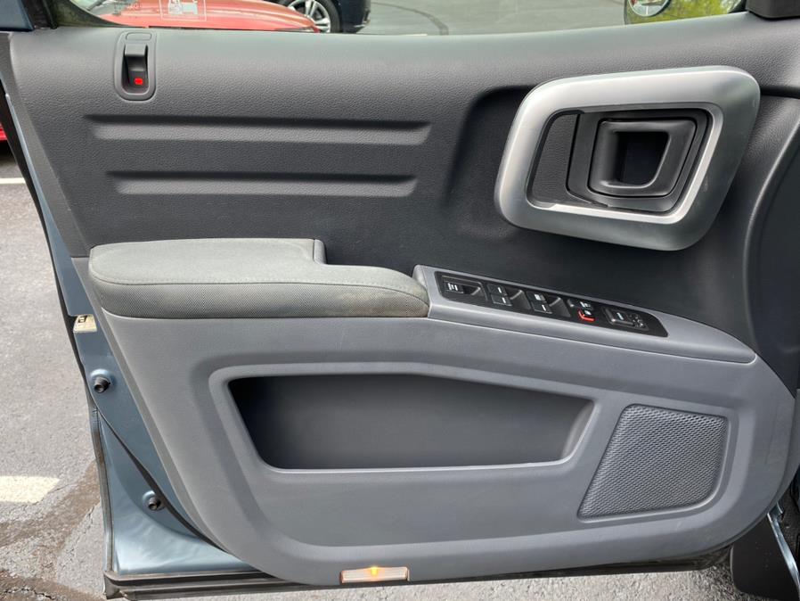 2007 Honda Ridgeline 4WD Crew Cab RTX, available for sale in Canton, Connecticut | Lava Motors 2 Inc. Canton, Connecticut 2007 Honda Ridgeline 4WD Crew Cab RTX, available for sale in Canton, Connecticut | Lava Motors 2 Inc. Canton, Connecticut