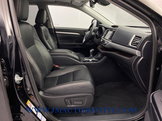 2019 Toyota Highlander XLE V6 AWD, available for sale in Naugatuck, Connecticut | J&M Automotive Sls&Svc LLC. Naugatuck, Connecticut 2019 Toyota Highlander XLE V6 AWD, available for sale in Naugatuck, Connecticut | J&M Automotive Sls&Svc LLC. Naugatuck, Connecticut
