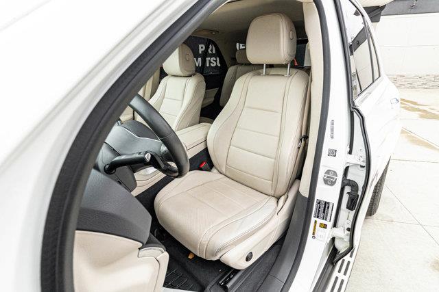 2020 Mercedes-benz Gle GLE 350, available for sale in Great Neck, New York | Camy Cars. Great Neck, New York 2020 Mercedes-benz Gle GLE 350, available for sale in Great Neck, New York | Camy Cars. Great Neck, New York