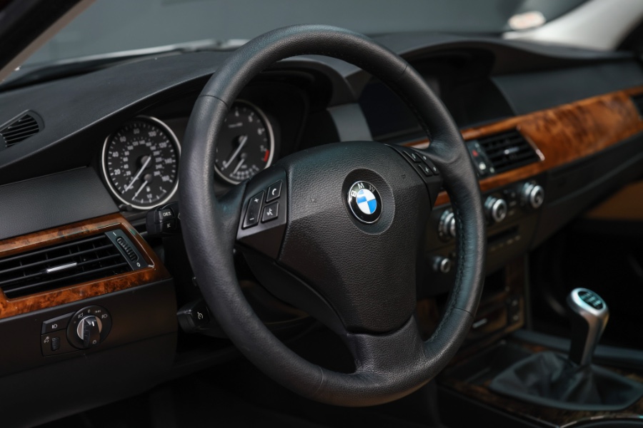 2009 BMW 5 Series 4dr Sdn 528i RWD, available for sale in North Salem, New York | Meccanic Shop North Inc. North Salem, New York 2009 BMW 5 Series 4dr Sdn 528i RWD, available for sale in North Salem, New York | Meccanic Shop North Inc. North Salem, New York