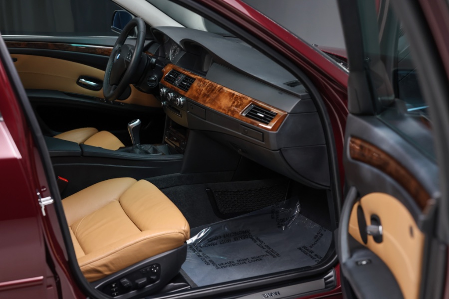 2009 BMW 5 Series 4dr Sdn 528i RWD, available for sale in North Salem, New York | Meccanic Shop North Inc. North Salem, New York 2009 BMW 5 Series 4dr Sdn 528i RWD, available for sale in North Salem, New York | Meccanic Shop North Inc. North Salem, New York